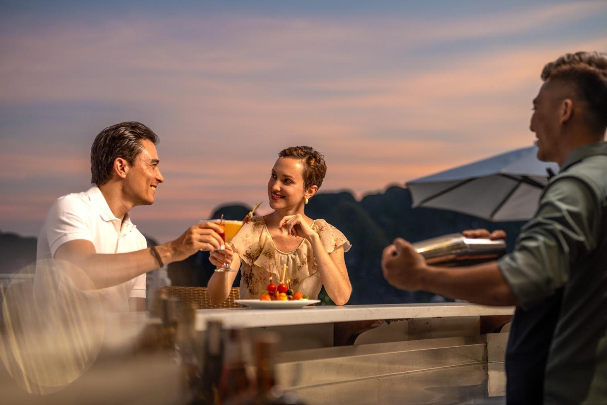 The Au Co Cruise - Managed By Bhaya Cruise Ξενοδοχείο Χα Λονγκ Εξωτερικό φωτογραφία